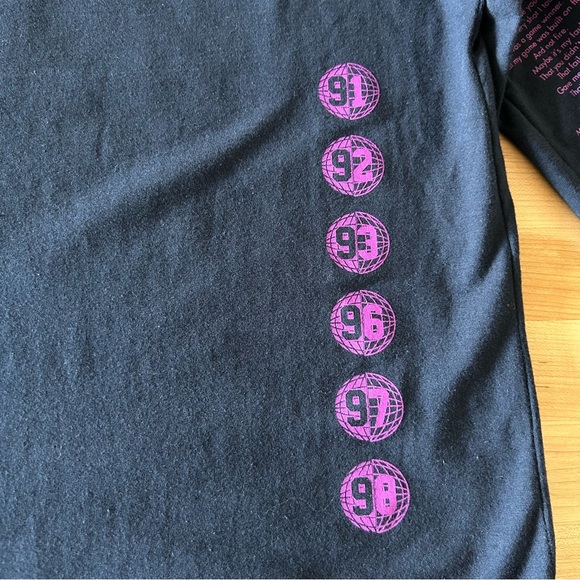 Michael Jordan “The Joy of Six” Long Sleeve Shirt - Picture 7 of 10